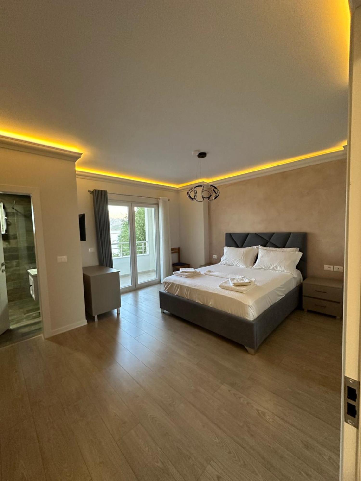 פוגרדץ Hotel Demoli מראה חיצוני תמונה