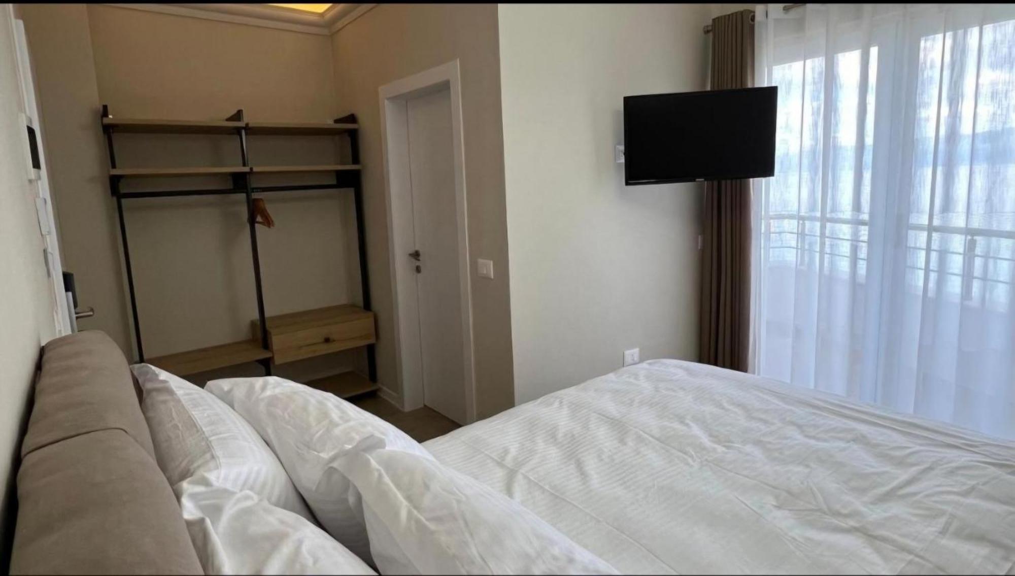 פוגרדץ Hotel Demoli מראה חיצוני תמונה