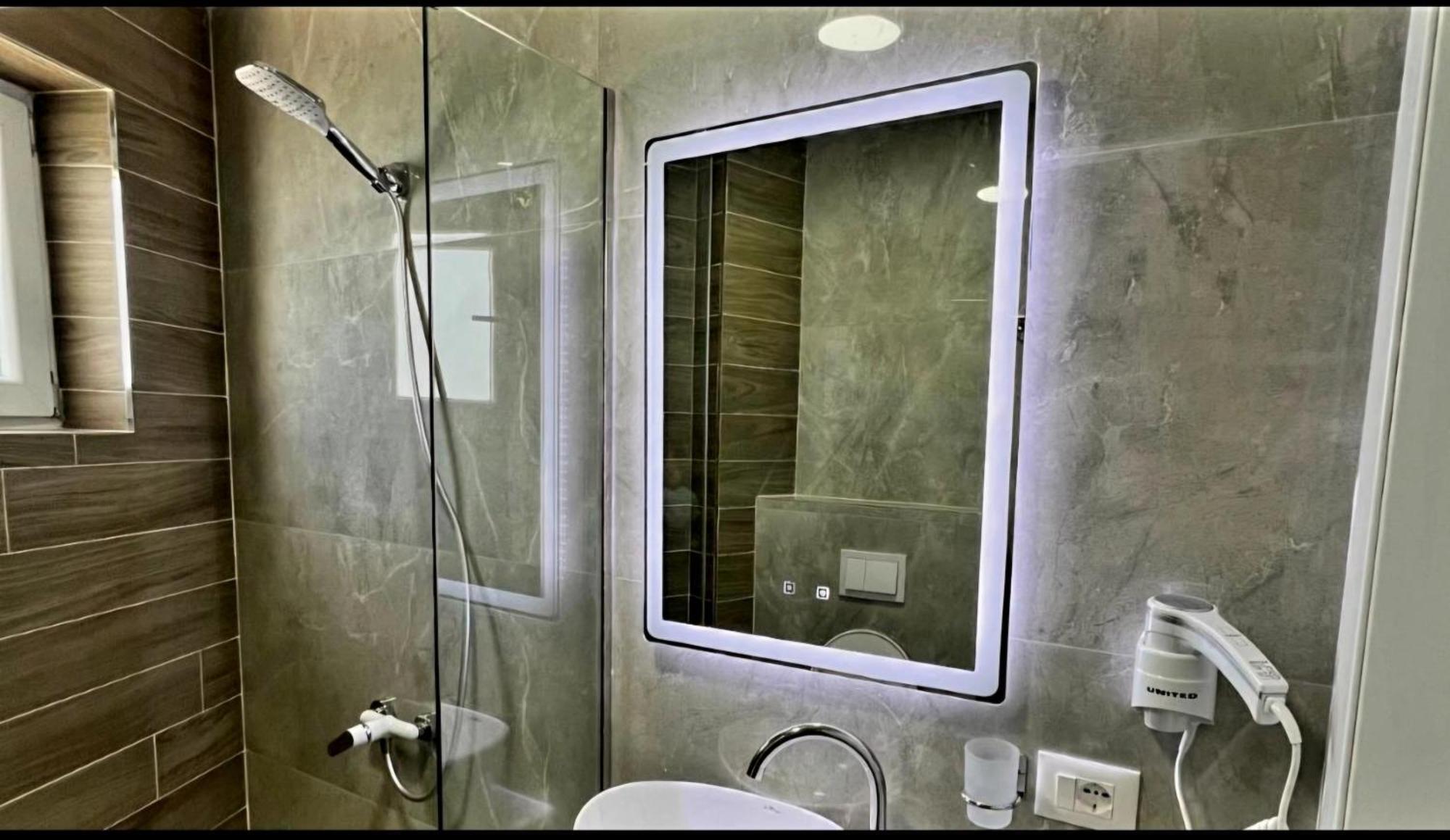 פוגרדץ Hotel Demoli מראה חיצוני תמונה
