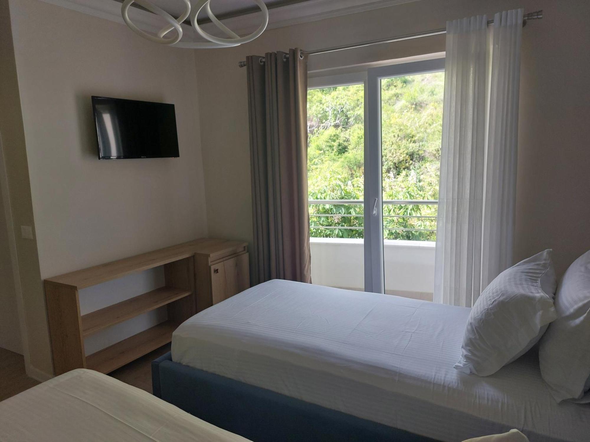 פוגרדץ Hotel Demoli מראה חיצוני תמונה